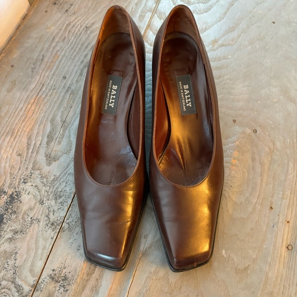 Bally dark brown stacked heel shoes | size 8.5 - Picture 8 of 11